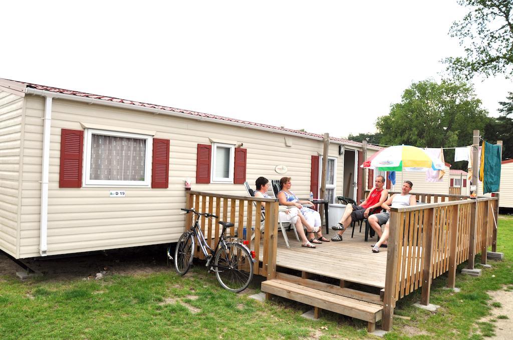 مول Oostappen Vakantiepark Zilverstrand الغرفة الصورة