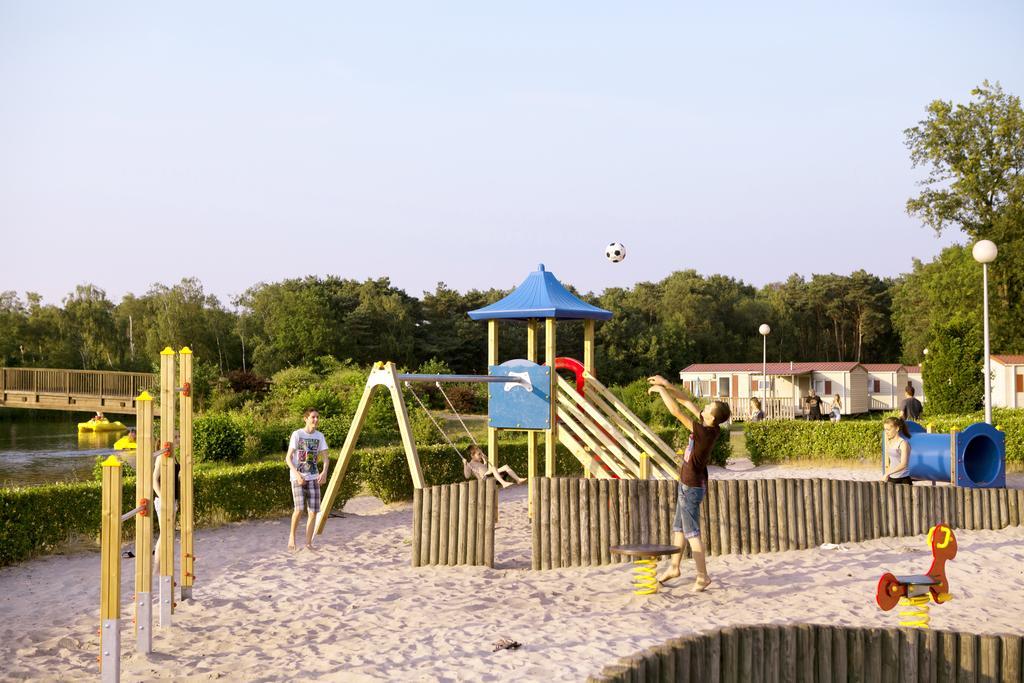 مول Oostappen Vakantiepark Zilverstrand المظهر الخارجي الصورة